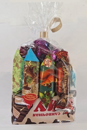 Подарочный конфетный набор 385г. Россия с доставкой по Словении
